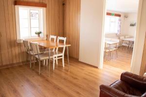 Ruang duduk di 1908 Hostel by Ourhotels
