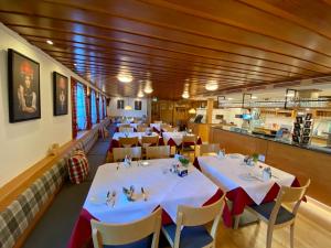 Restaurace v ubytování Gasthaus Staude + 7 fotografií