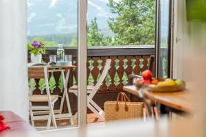 En balkon eller terrasse på Alpin Appartement Reinhard Tritscher