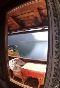 Balcone o terrazza di Bräugasthof Hallstatt