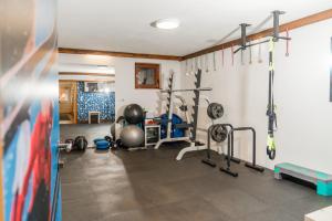 Posilňovňa alebo fitness centrum v ubytovaní Alpin Appartement Reinhard Tritscher + 20 fotografií