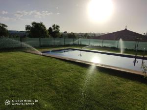 Bazén v ubytovaní El Retiro de Cervantes alebo v jeho blízkosti