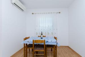 Fotografia z galérie ubytovania Apartments Alex v destinácii Lopar
