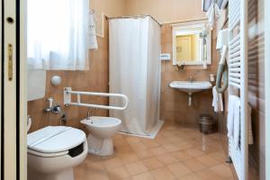 Bagno di Hotel Gennarino