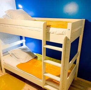 Tempat tidur susun dalam kamar di L’Écrin de Charance