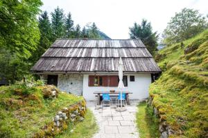 Κήπος έξω από το Fairy Tale House