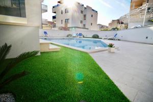 Φωτογραφία από το άλμπουμ του Apartments Villa Aquamarie στο Τρογκίρ