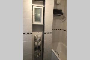 Koupelna v ubytování Waterfront apartment completely refurbished