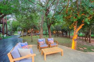 Zahrada ubytování Mvuradona Safari Lodge