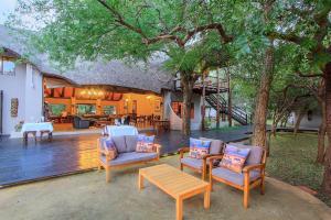 Zahrada ubytování Mvuradona Safari Lodge