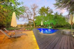 Bazén v ubytování Mvuradona Safari Lodge nebo v jeho okolí