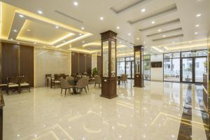 Gallery image of Luxury Palace Hotel in Ha Long