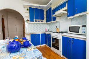 Afbeelding uit fotogalerij van 2-кімнатна, подобово в Тернополі in Ternopilʼ