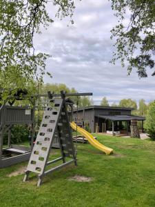 Afbeelding uit fotogalerij van Pļavas Holiday House in Ainaži