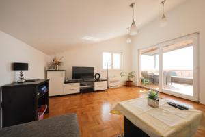 Et tv og/eller underholdning på Villa Ana