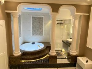 Ένα μπάνιο στο Phước Hưng 1 Hotel +35 φωτογραφίες