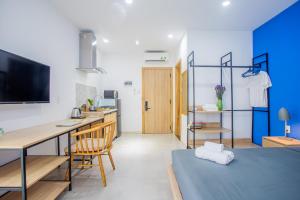 TV a/nebo společenská místnost v ubytování Nami Home Da Nang