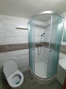 A bathroom at Chata Terchová - Vyšné Kamence Még 17 kép