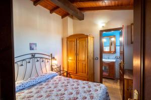 Postel nebo postele na pokoji v ubytování Casa Rural El Molino + 2 fotografie