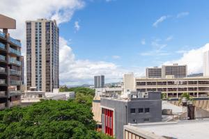 Gallery image of Executive Hotel Suite Downtown Free Parking in Honolulu