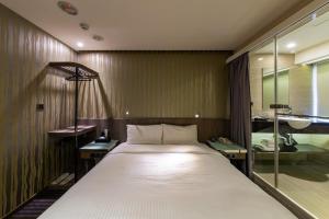 Postel nebo postele na pokoji v ubytování Beauty Hotels - Hotel Bnight-Self Check-In Hotel