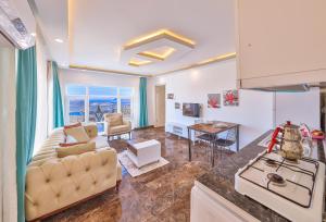 A seating area at 3 House Apart