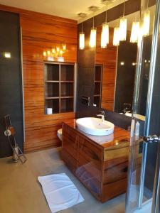 Un baño de Pension Seirer 37 fotos más