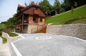 Budova, v ktorej sa vila nachádza