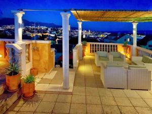 Balkón alebo terasa v ubytovaní VILLA MARJAN - 3 bdr, 3 bath, parking