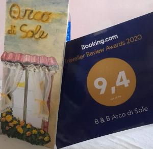 Certifikát, hodnocení, plakát nebo jiný dokument vystavený v ubytování B & B Arco di Sole