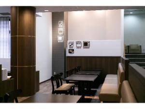 Khu vực ghế ngồi tại Hotel Ermou Regency