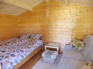 Postel nebo postele na pokoji v ubytování Kastani Camping