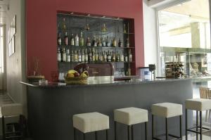 Lounge nebo bar v ubytování Ilis Hotel