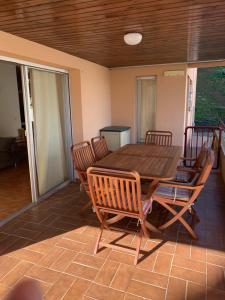 Posezení v ubytování Apartamento en Torre Valentina, la mejor playa a dos minutos en San Antonio de Calonge