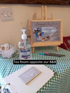阿克斯明斯特Minutes from Lyme Regis Self-Catering Suite with Stunning Countryside Views & Double Bath的相册照片