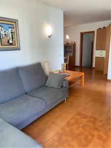 Posezení v ubytování Apartamento en Torre Valentina, la mejor playa a dos minutos en San Antonio de Calonge
