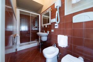 Bagno di Hotel Gennarino