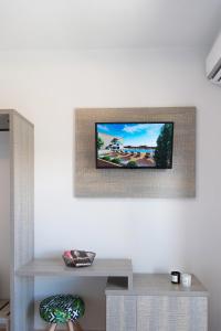 A television and/or entertainment centre at Nuevo Vista