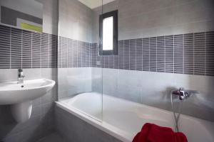 Koupelna v ubytování appartement vue mer el farniente