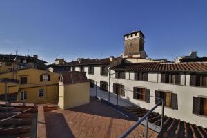 Το κτήριο όπου στεγάζεται  το διαμέρισμα