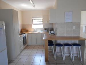 Virtuvė arba virtuvėlė apgyvendinimo įstaigoje Shearwater on Sea, Myoli, Sedgefield