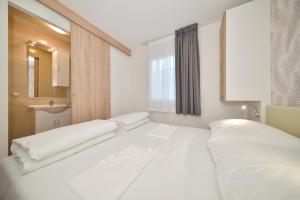 Posteľ alebo postele v izbe v ubytovaní Mobile homes, Privlaka Zadar Dalmacija - private pool