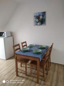 Kuchyň nebo kuchyňský kout v ubytování Ubytovani Ve stodole