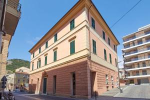 The building in which Az apartmant is located