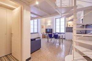 A kitchen or kitchenette at Blu mare