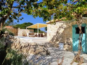 Gallery image of The House. Light & Stone. in Lixouri