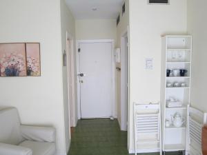 Zdjęcie z galerii obiektu BONITO APARTAMENTO TRIANA-LOS REMEDIOS w Sewilli