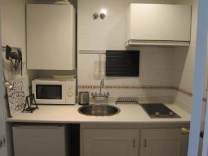 Kuchnia lub aneks kuchenny w obiekcie BONITO APARTAMENTO TRIANA-LOS REMEDIOS