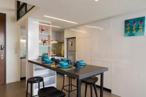 Kuhinja ili čajna kuhinja u objektu EST Suites Bangsar by Airhost