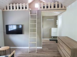TV a/nebo společenská místnost v ubytování Small Paradise